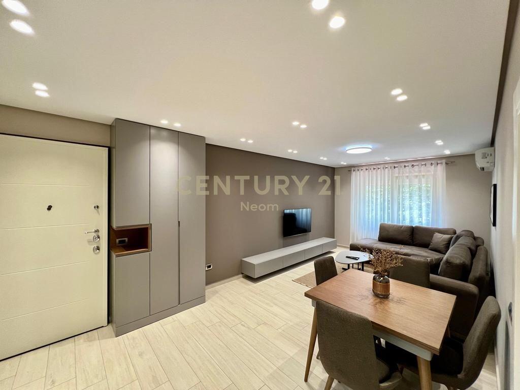 Apartment 2+1+2 for rent in Center