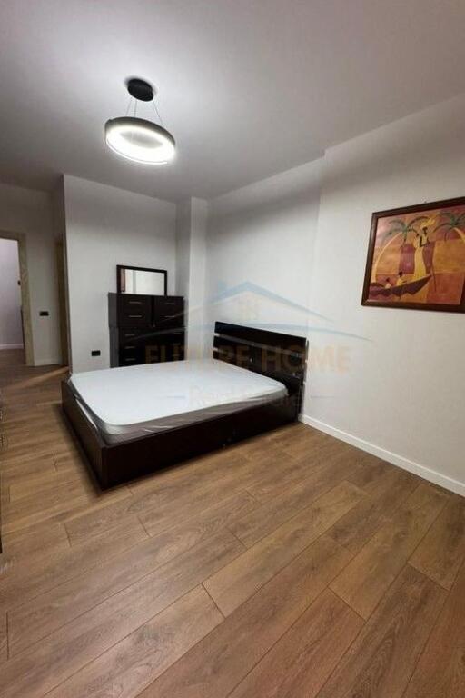 Apartament 2+1+2, Oxhaku , Tiranë
