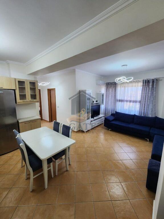 Shitet Apartament 2+1, Kati i 5-të me Ashensor