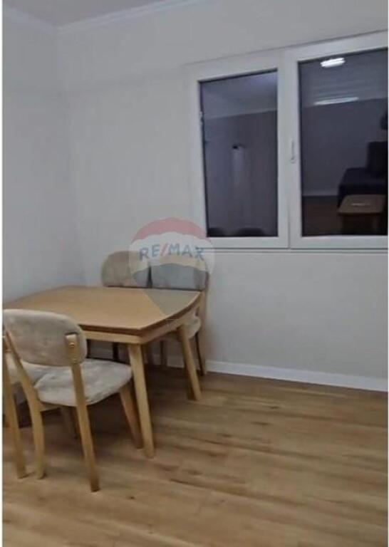 Apartament - Për Shitje 1+1 Shkolla e Bashkuar, Tiranë