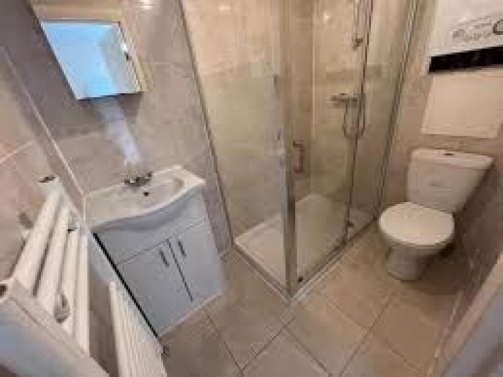 Apartament Me Qera 1+1 Tek 5 Maji (ID B2101381) Tirane.