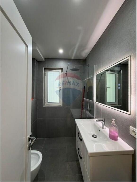 Apartment for rent near the Artistic High School