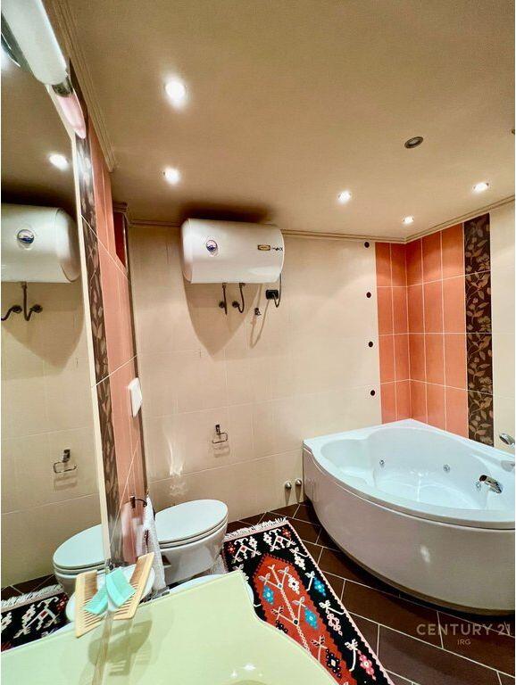 Apartment with veranda for sale at the Republic Guard