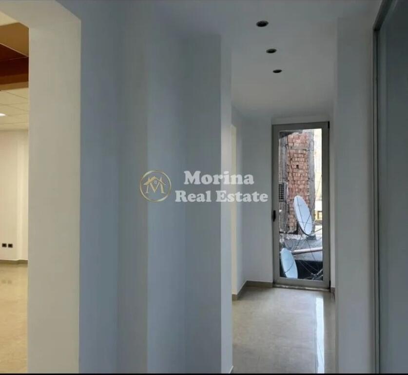 Rent | Business Premises | Blloku-Brigada VIII Street | 1000 €/month