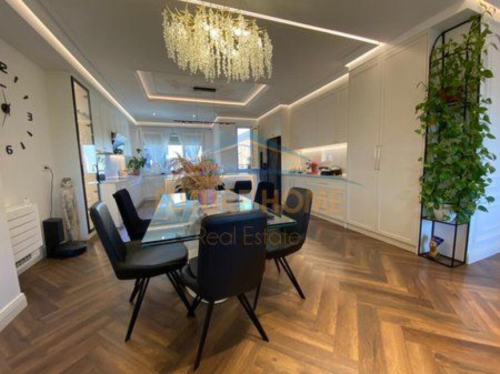 For sale, Apartment 4+1+3+2 Parking Spaces, Residence "EURO 3D", Tirana.