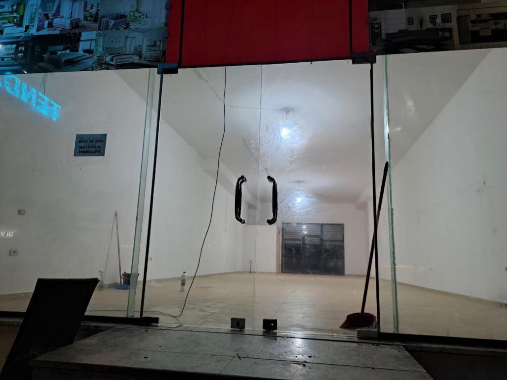 Business premises for rent