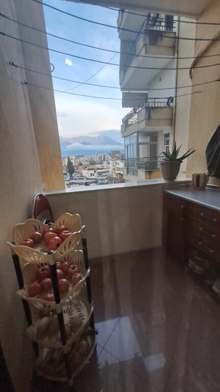 Vendesi in vendita 1+1 - Liceu Artistik