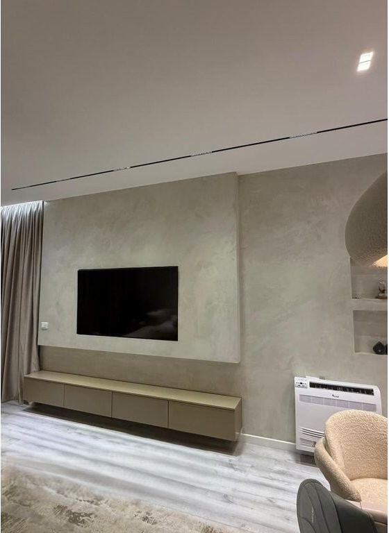 WE SELL INVESTED 2+1 APARTMENT, AT "EMERALD CENTER" ON 5 MAY STREET! 250,000 €