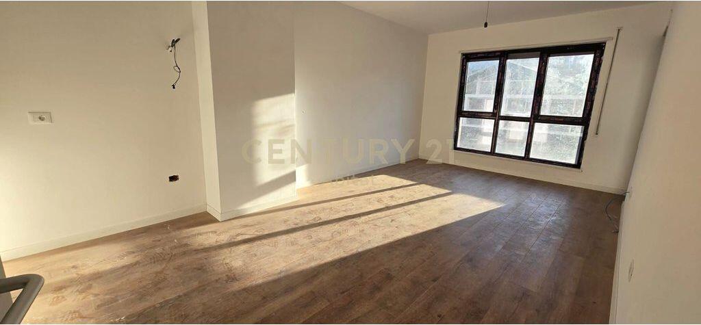 Apartment 2+1 for Rent – Paris Commune