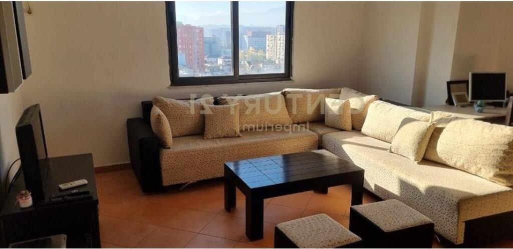 Jepet me Qera Apartament 1+1  në Yzberish, Tiranë