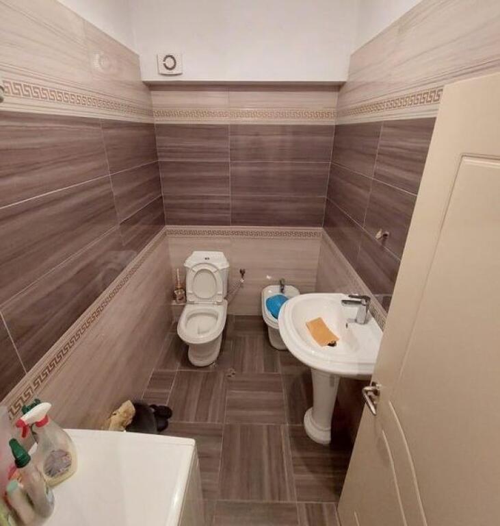 SHITET APARTAMENT 2+1+2+1 BALLKON NE ZONEN E ASTIRIT