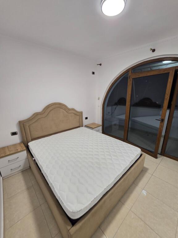 Ish Stacioni i Trenit, Apartament 1+1 Per Qira