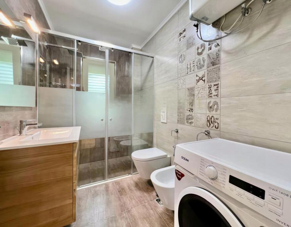 Apartament 2+1 per qera ,Posta Qendrore/Sheshi Skenderbej!