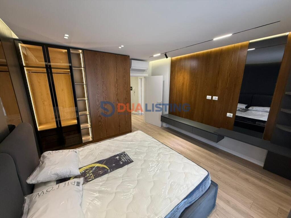 Qera – Apartament Premium 1+1 + 🅿️ Parkim i Përfshirë 📍 Zogu i Zi, përballë Ring Center