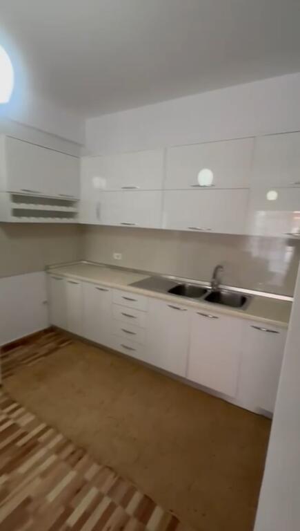 Japim apartament me qira 1+1 me qira Golden Park Amerikan 3