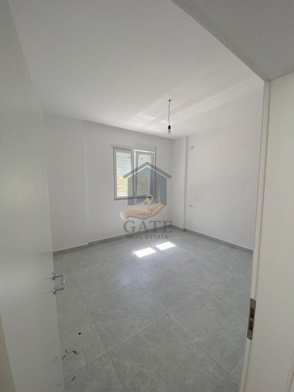 Shitet, Apartament 1+1 Shkembi i Kavajes, Durres