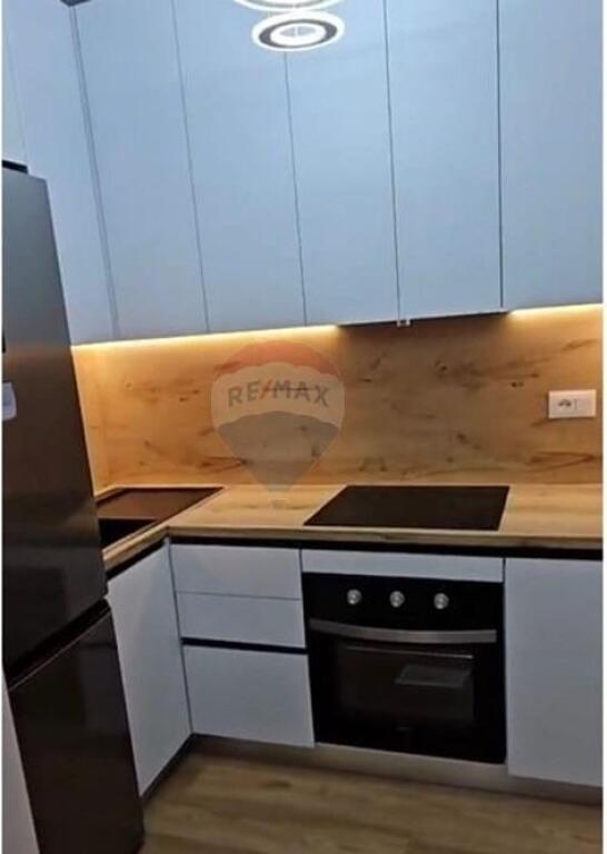 Apartament - Për Shitje 1+1 Shkolla e Bashkuar, Tiranë