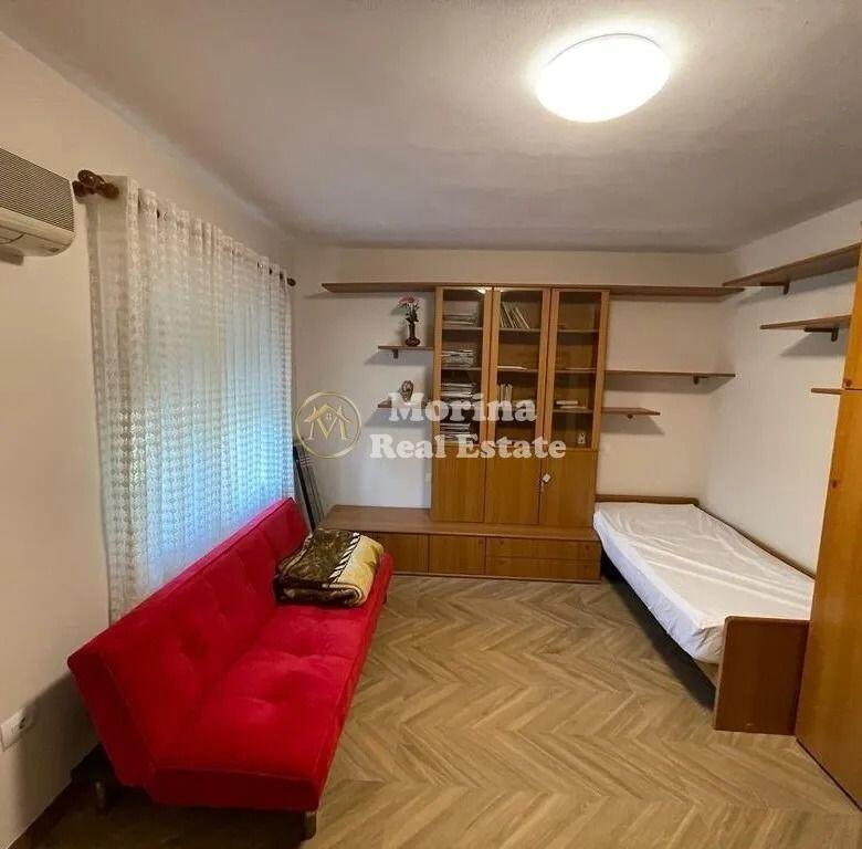 Rent | Private house 3 + 1 | Mozaiku of Tirana | 750 €/month