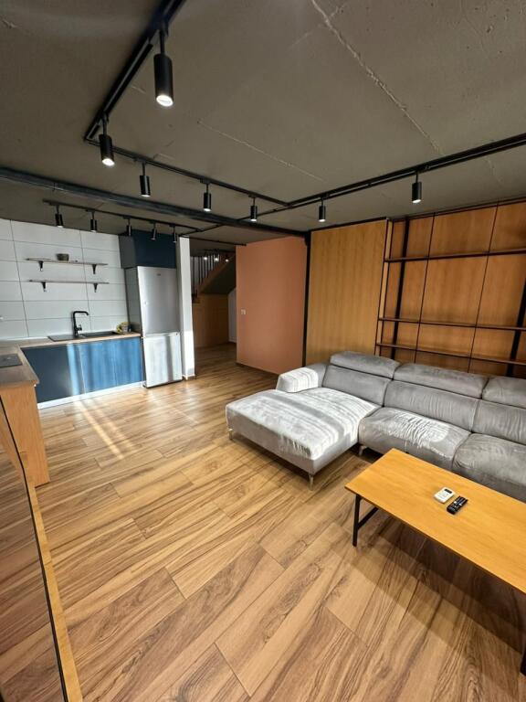 APARTAMENT DUPLEX NE SHITJE 2+1 TE KOMPLEKSI GOLDEN PARK 3