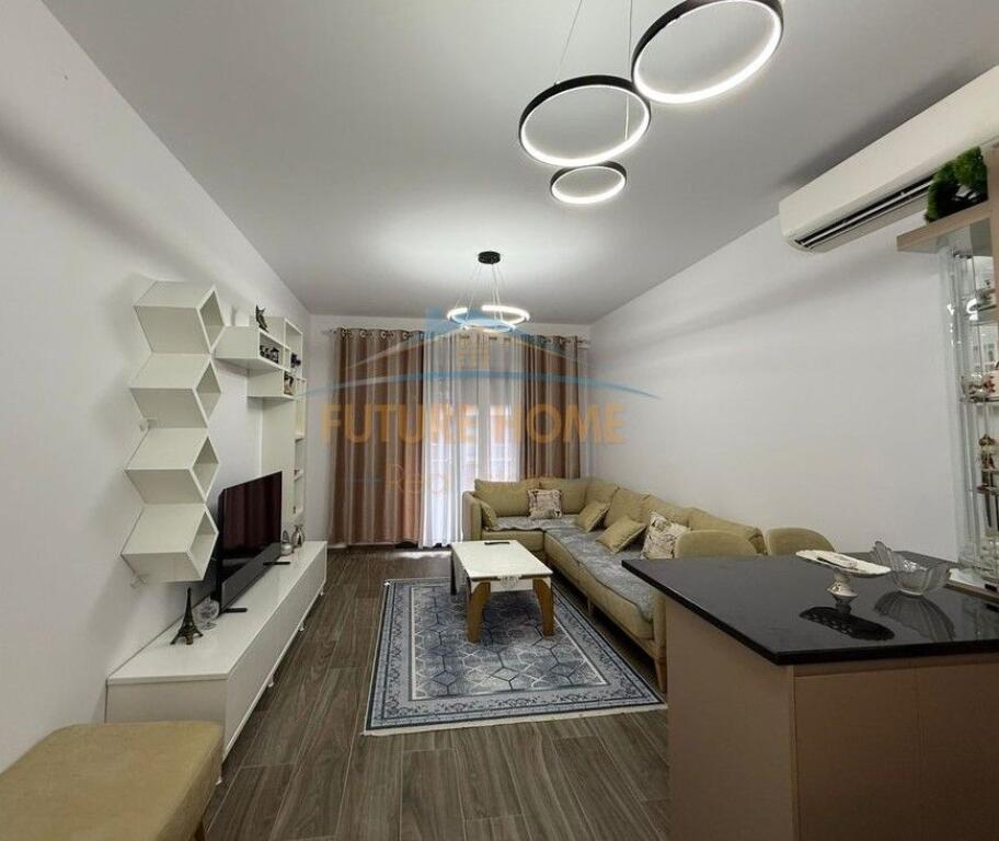 Affitto, Appartamento 2+1+2, Residenza Oasis, Unaza e Re, Tirana