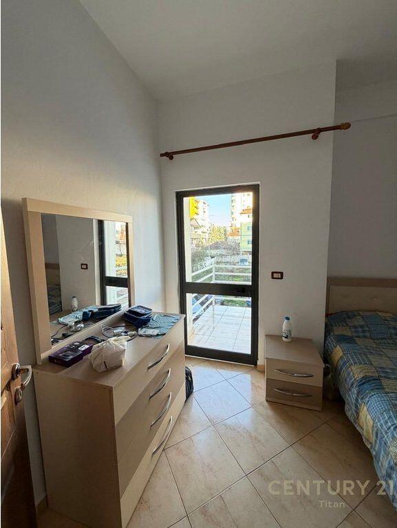 2+1 apartment for rent in Don Bosko, near Vaçe Zela school