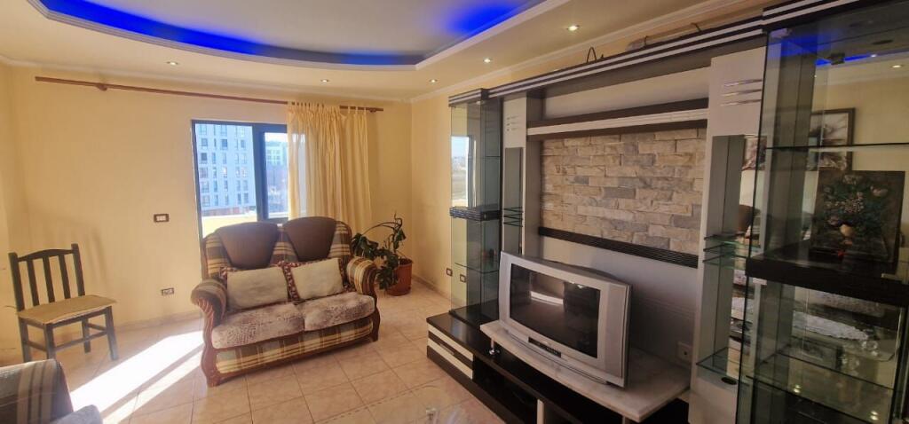 For rent 2+1 apartment + separate kitchen space at New Boulevard