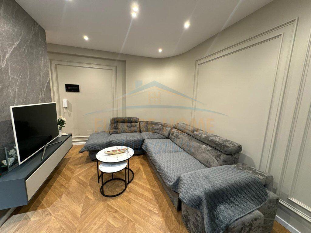 Shitet, Apartament 1+1+Verandë, Rezidenca Kodra e Diellit 1, Tiranë.