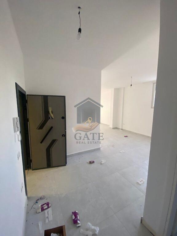 For sale, 2+1 Apartment Shkembi i Kavajes, Durres
