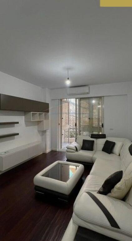 In vendita, Appartamento 1+1, Fresku, Tirana