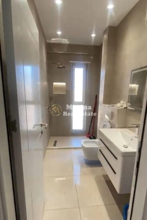 Qera | Apartament 1 + 1 | Rruga 5 Maji | 400 €/muaj