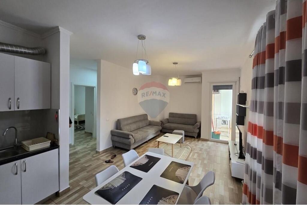 Apartament per qera 2+1+2 tek Rruga Dritan Hoxha