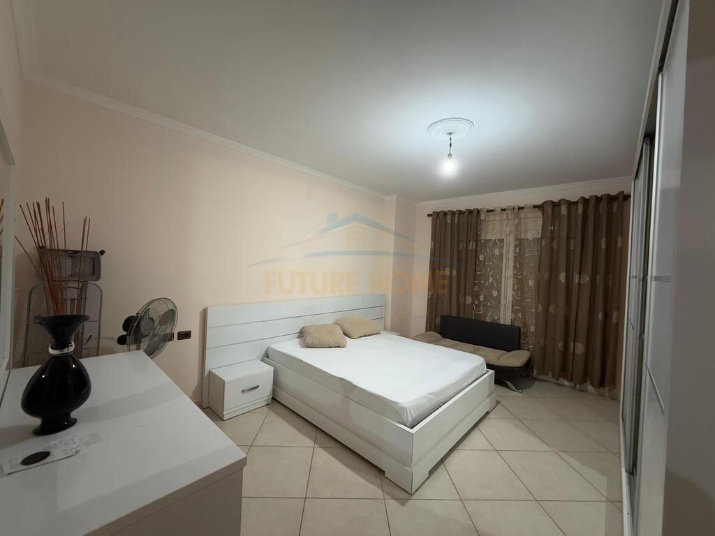 Qera, Apartament 1+1+ Post Parkimi, Kodra e Diellit, Tiranë