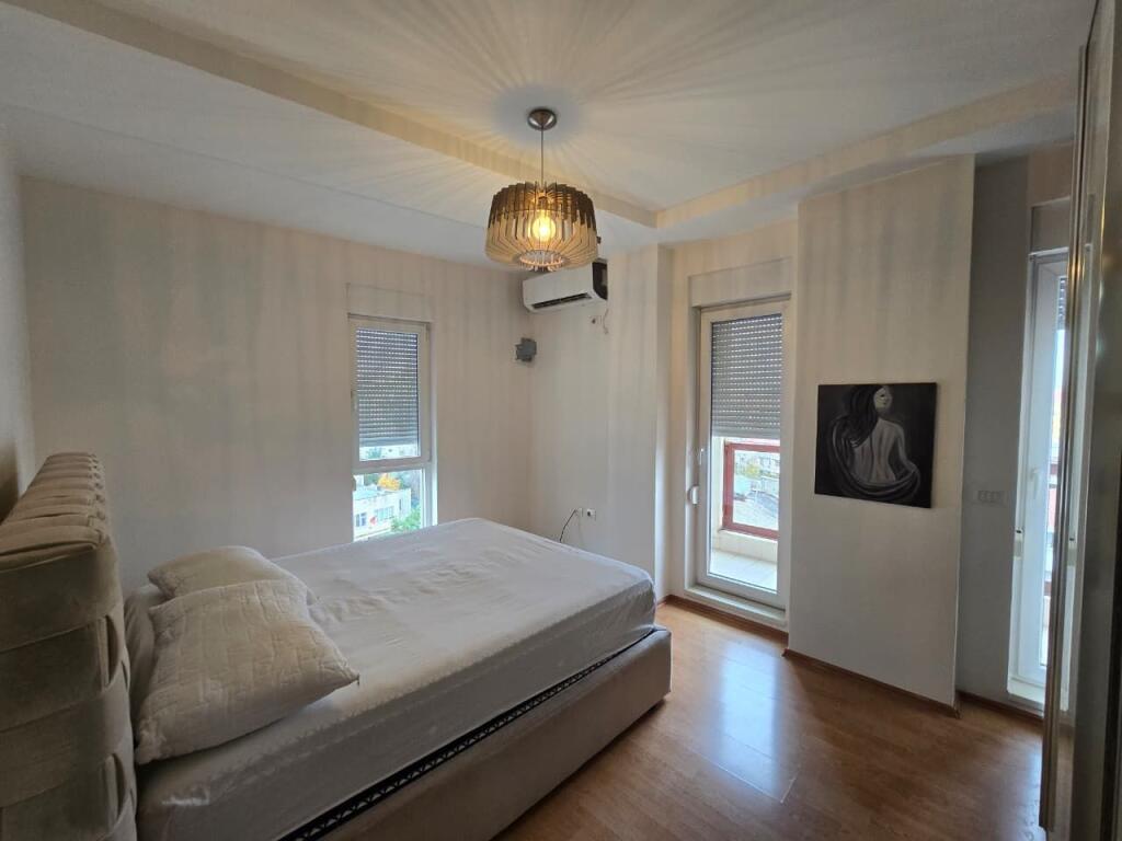 JAPIM ME QIRA APARTAMENT 2+1 TEK KOMPLEKSI MAGNET!