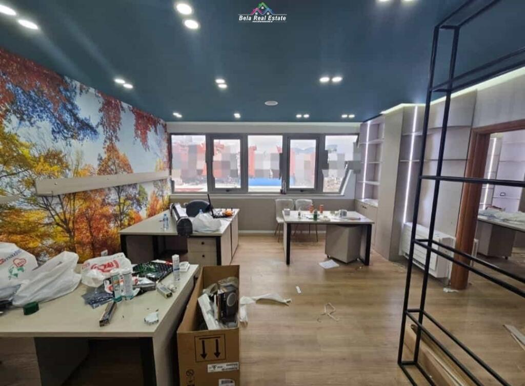 Zyre Me Qera 2+1 Tek Rruga e Kavajes (ID BZ2768) Tirane