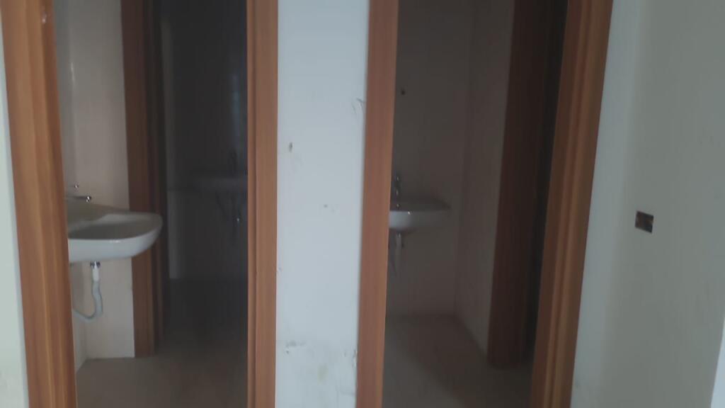 Business premises for rent (Sky towers)