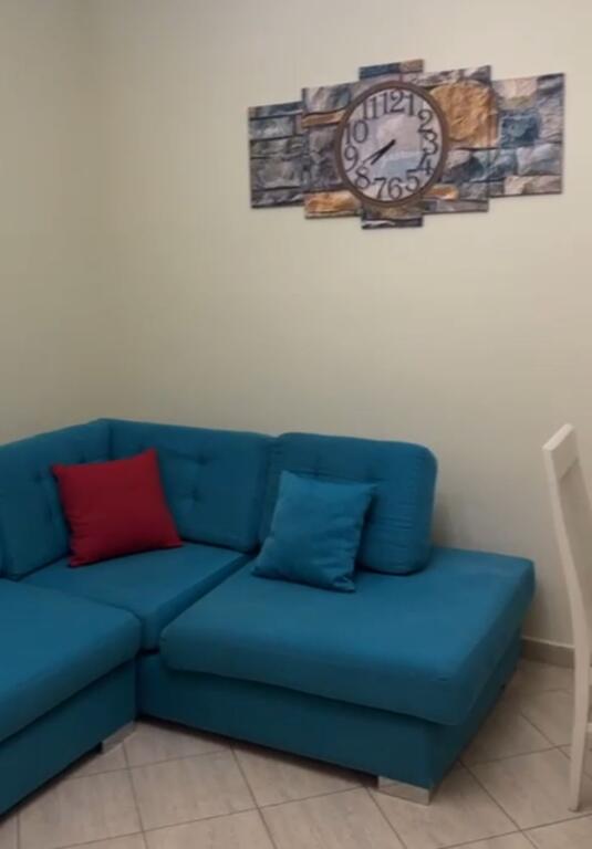 Apartament me qira 1+1 Yzberisht!