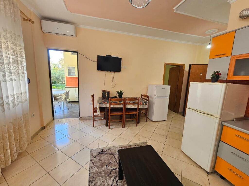 SHITET APARTAMENT 1+1 NË PLAZHIN E GOLEMIT