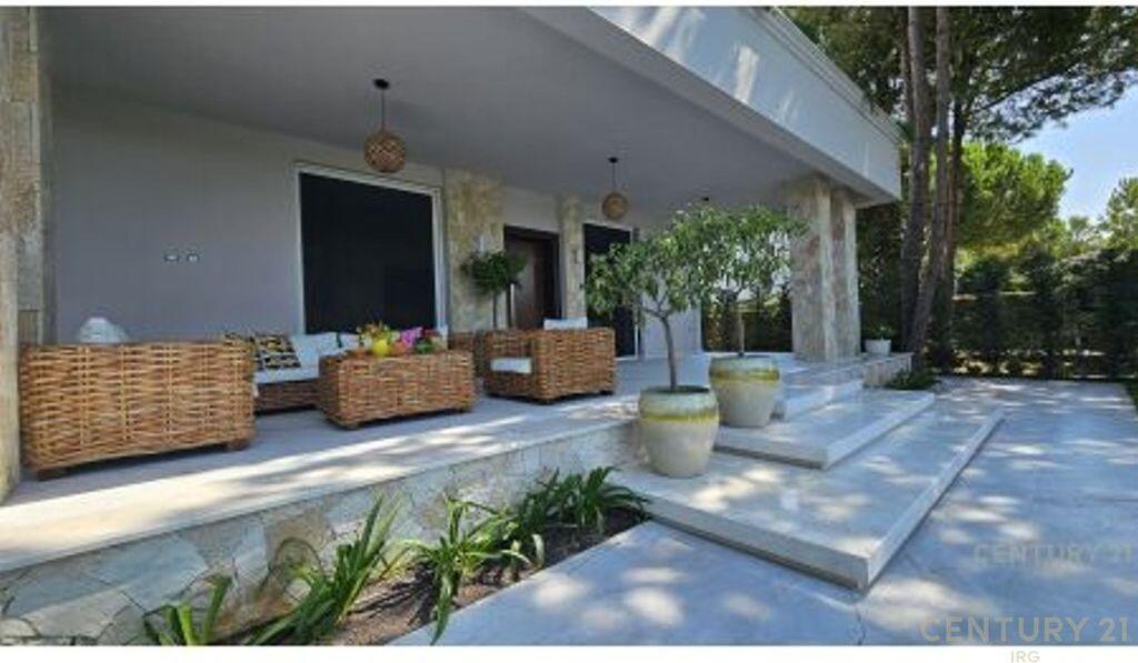 Super Vilë në Vijë të Parë – Kompleksi Lura