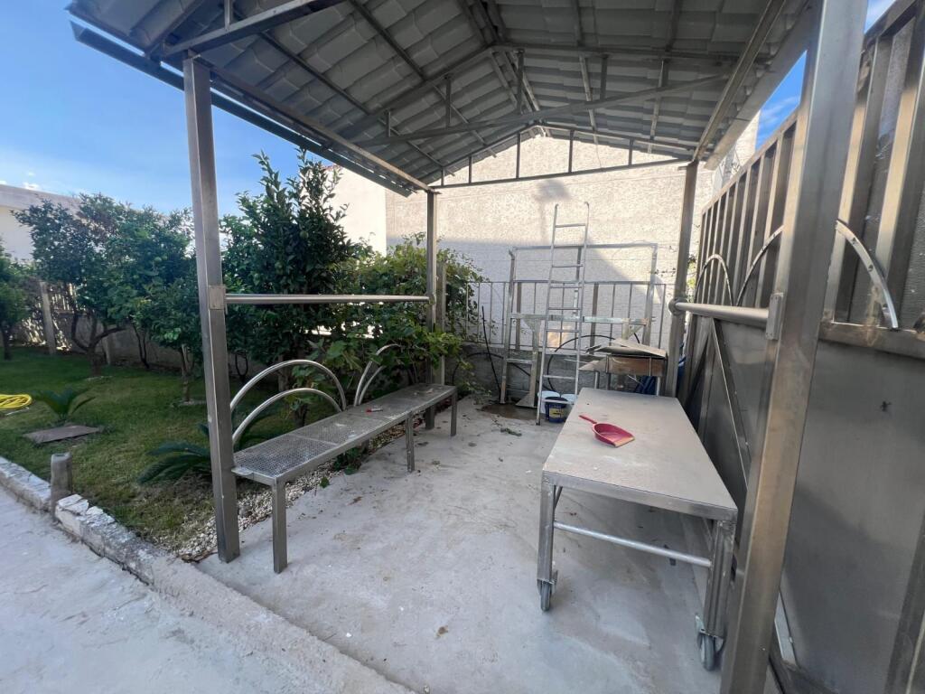 SHITET VILË 3-KATËSHE NË ARAPAJ – PAMJE NGA DETI