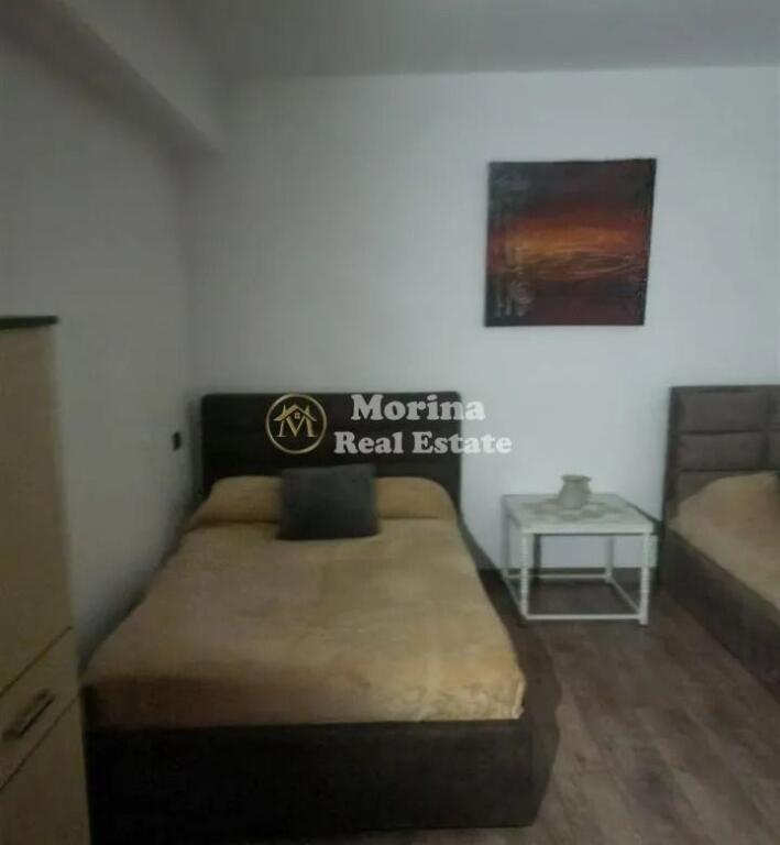 Rent | Private house 1 + 1 | Dibrës Street | 380 €/month