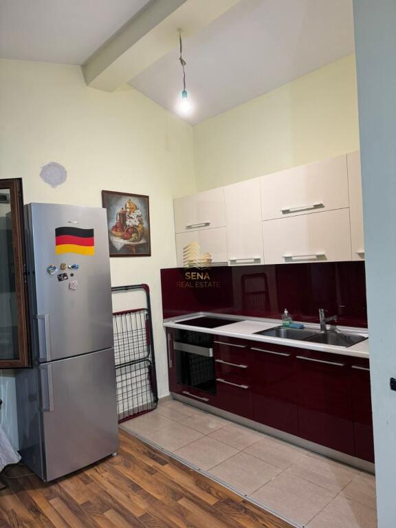 Affitto, Ingresso Privato 1+1+ 1 Posto Auto, Shkoze – vicino al sottopasso del Grande Anello, 40.000 Lek/mese