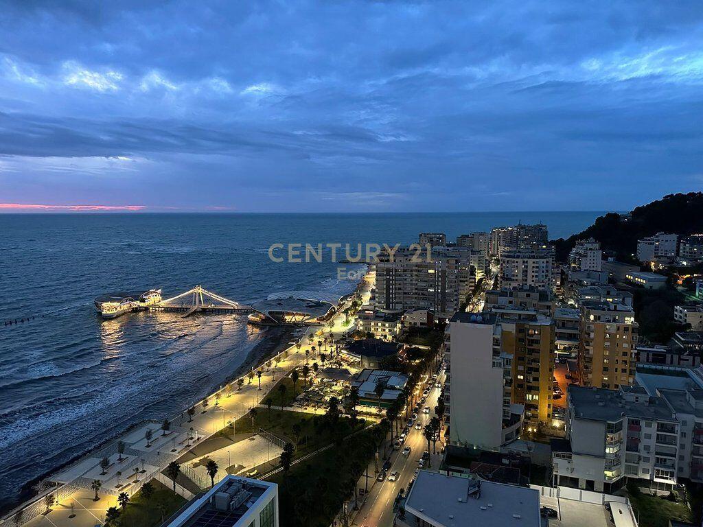 VENDIAMO APPARTAMENTO 2+1+2 A VOLLGA AL 27KATESHI! 360.000 € Superficie Totale 131m2