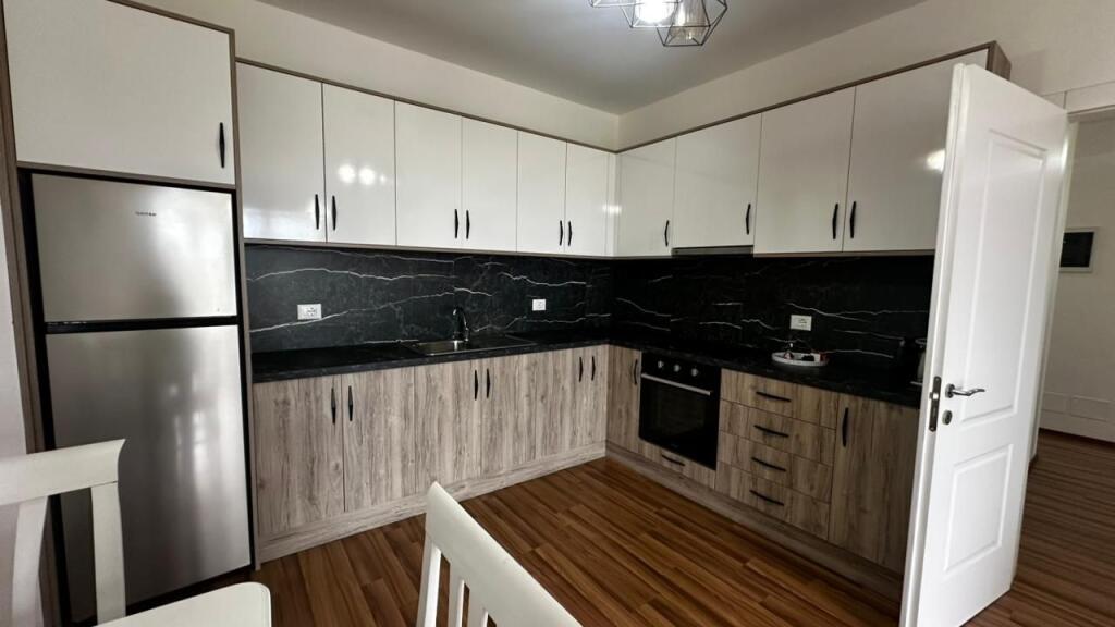 Shitet Apartament 1+1 Unaza e Re, Astir Vila L 2