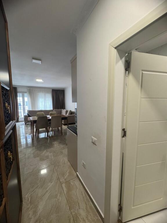 🏠 Jepet apartament  1+1 me qira – Zona 5 Maj!!!