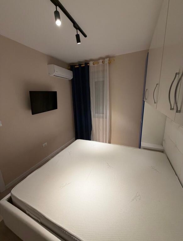 Rent, Apartment 1+1 Oxhaku Tirana