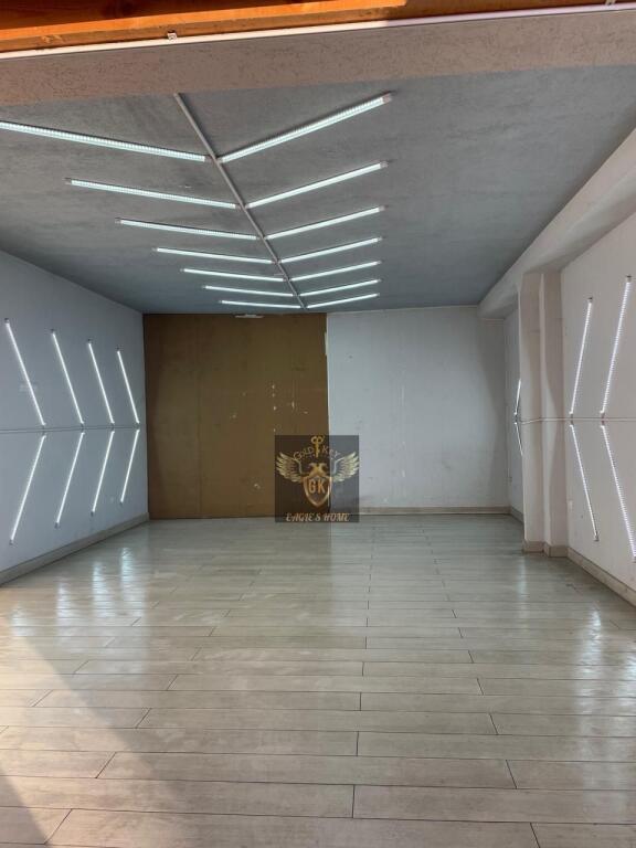 🚗 GARAZHD ME QERA NE HYRJE TE SHEN A VLASHIT DURRES