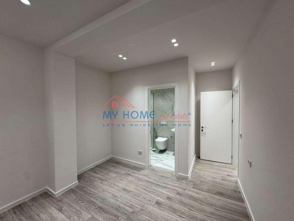 Office for rent on Mine Peza street Tirana