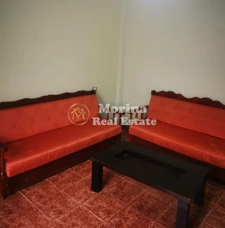 Qera | Shtëpi private 1 + 1 | Stacioni i Trenit | 350 €/muaj
