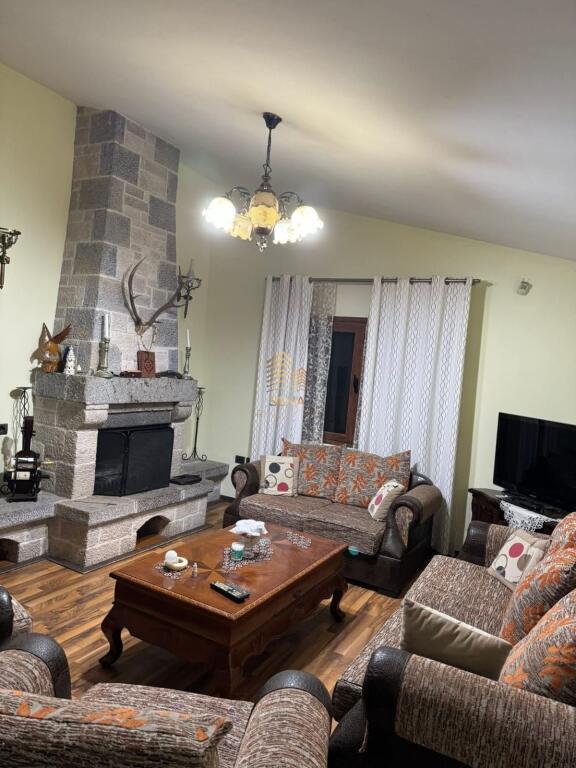 Affitto, Ingresso Privato 1+1+ 1 Posto Auto, Shkoze – vicino al sottopasso del Grande Anello, 40.000 Lek/mese