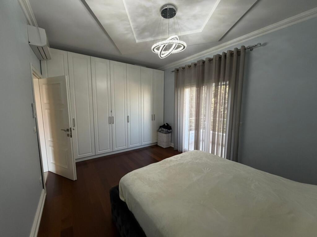 Apartamet 2+1 tek Rruga Peti